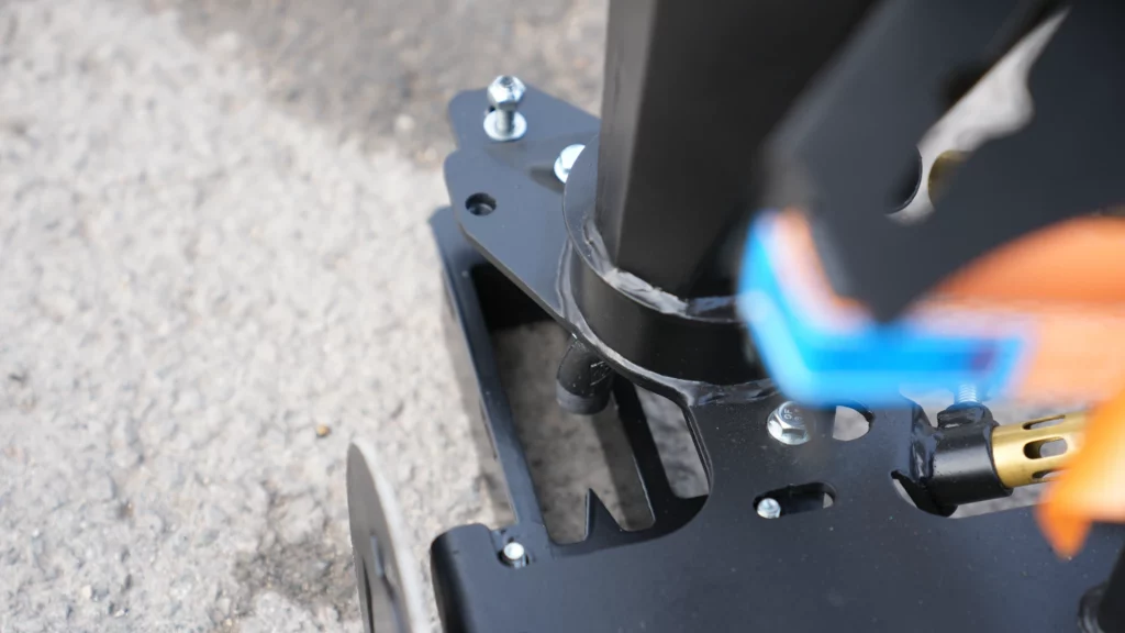 Vergusstrichter Schlitten